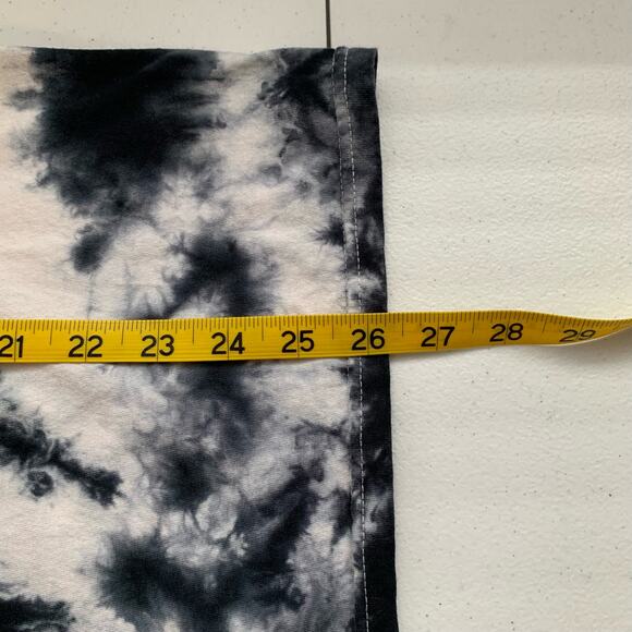 Marvel Tie Dye Long Sleeve Cotton Tee Shirt Sz M -FLAW - Picture 12 of 13